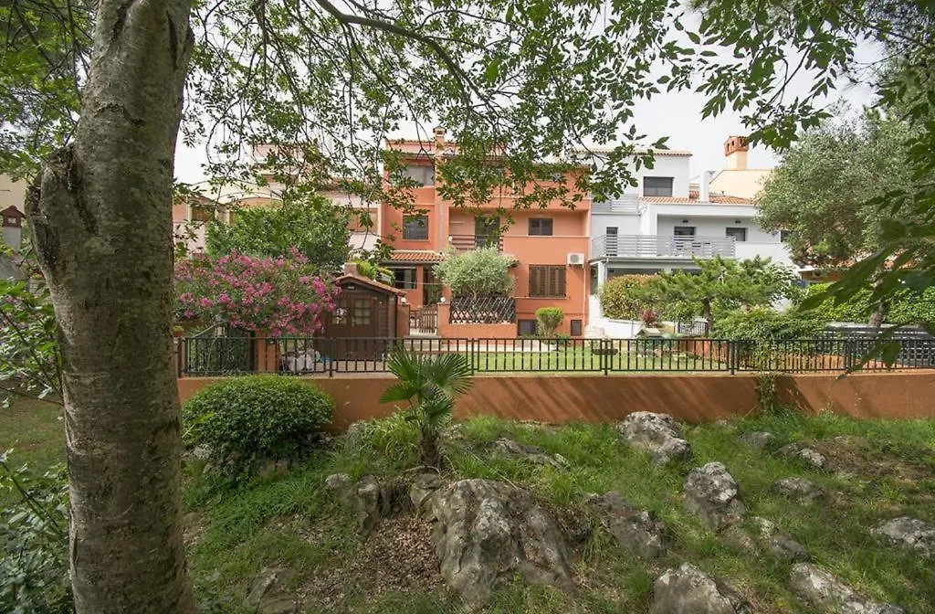 Apartment Maria 罗维尼 克罗地亚